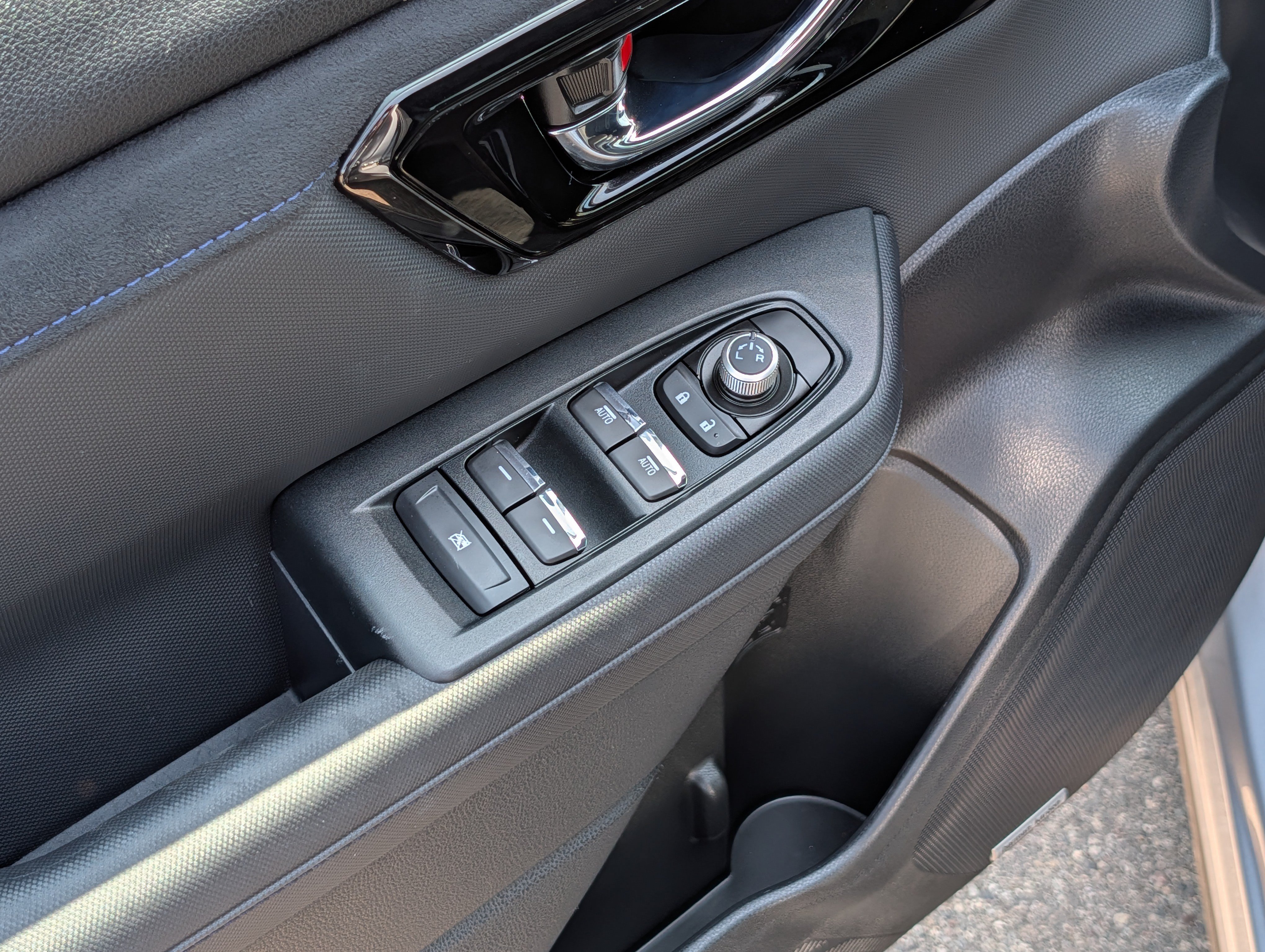 Used 2025 Subaru Forester Limited AWD/4WD image 19