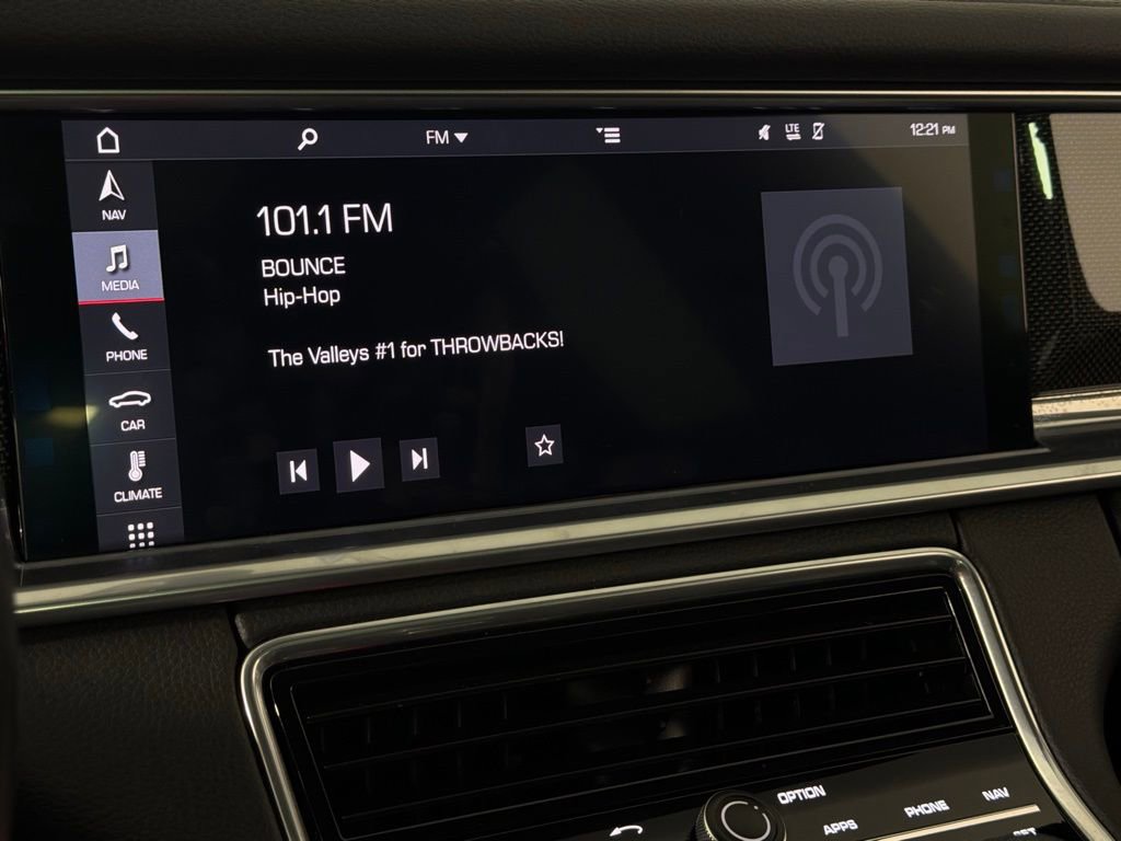 Used 2018 Porsche Panamera 4S image 18