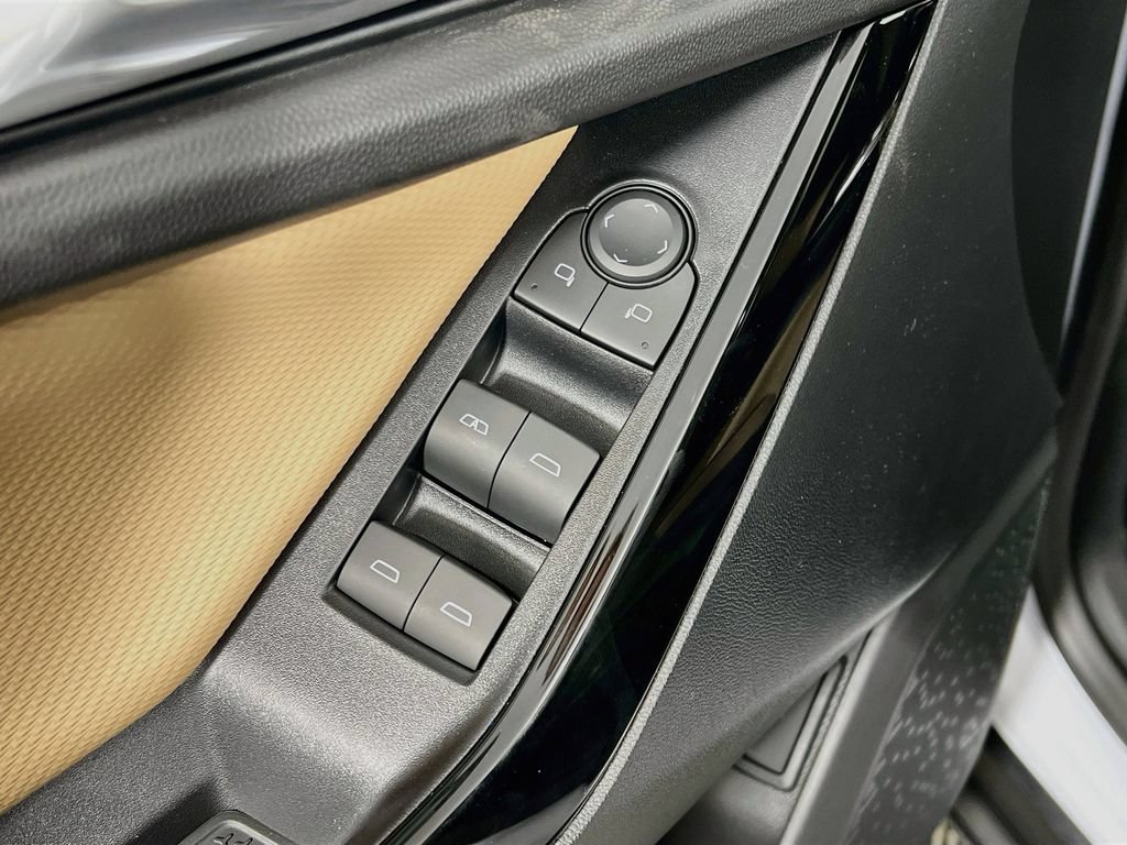 New 2027 Chevrolet Equinox ACTIV AWD/4WD image 32