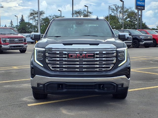 Used 2025 GMC Sierra 1500 SLT AWD/4WD image 25