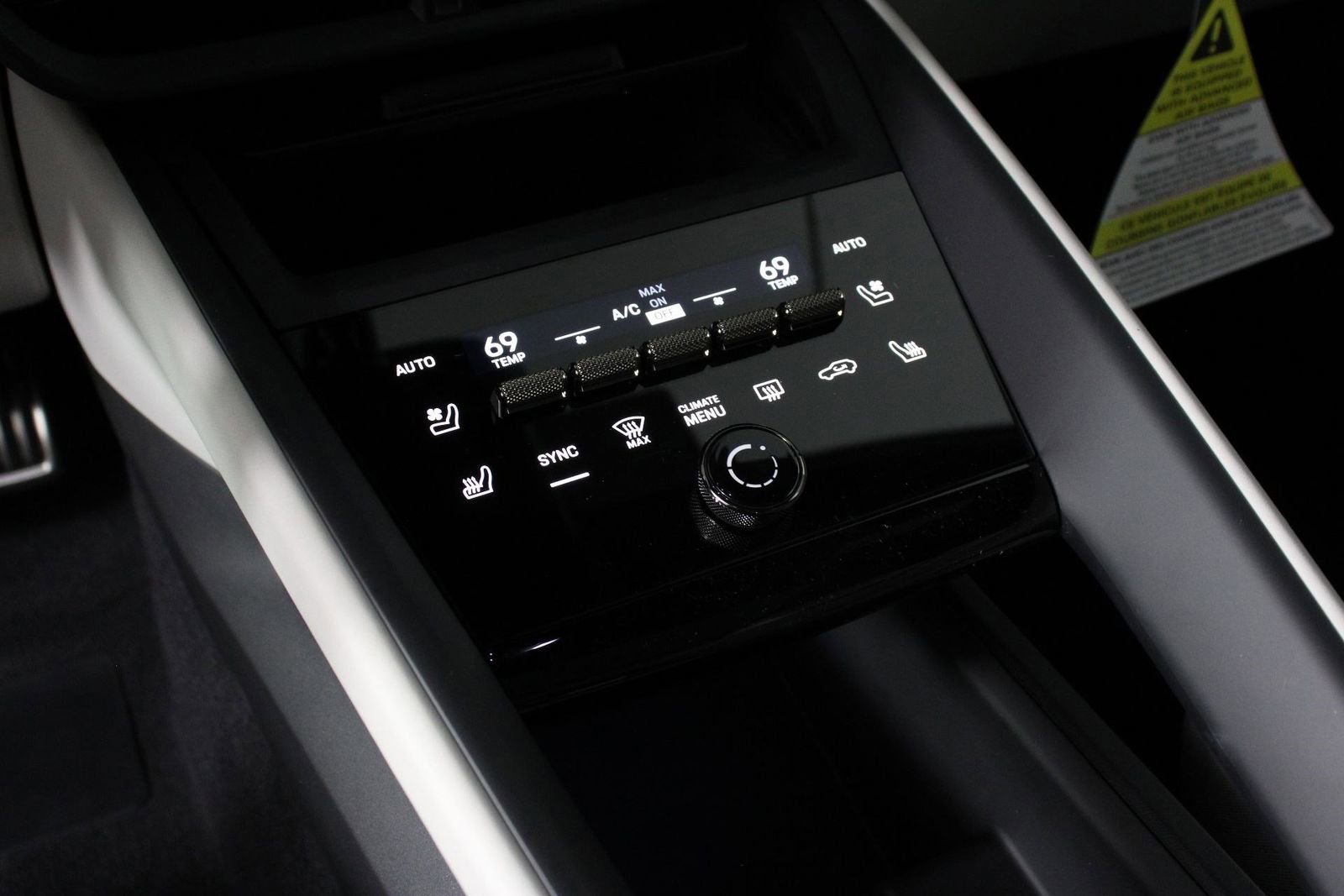 New 2025 Porsche Macan Turbo Electric image 14