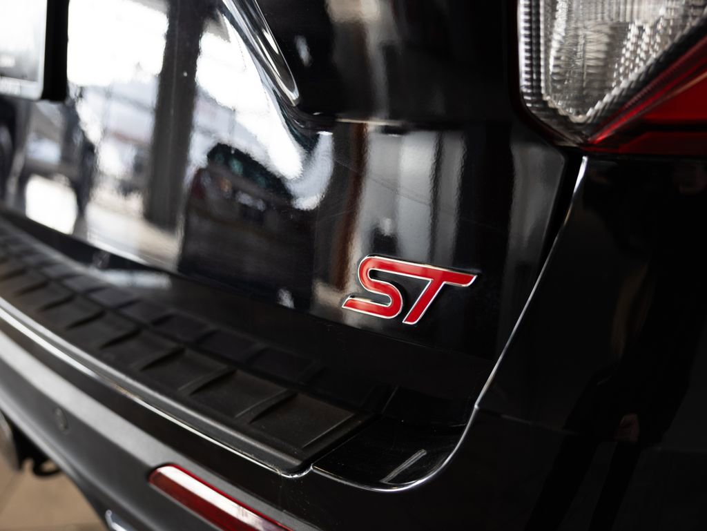 Used 2021 Ford Explorer ST w/ Equipment Group 401A image 6