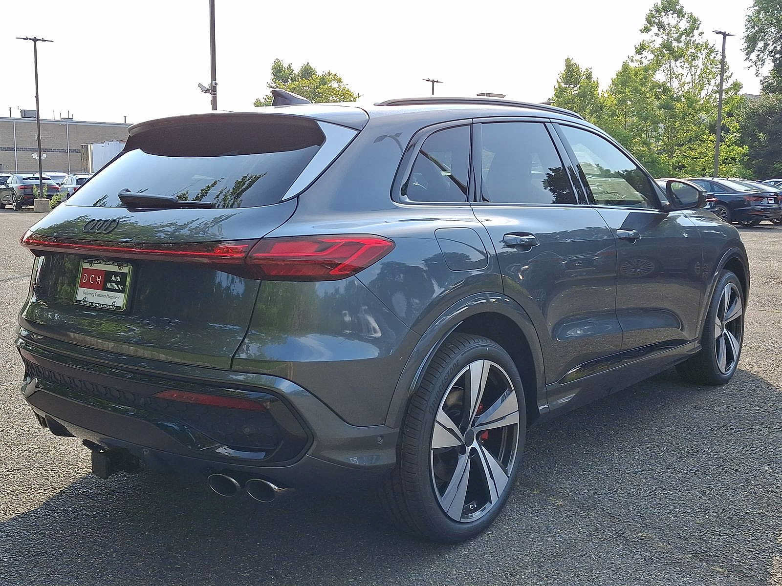 New 2026 Audi SQ5 Prestige AWD/4WD image 17