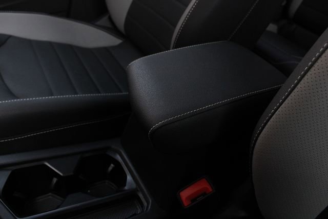 Used 2024 Volkswagen Taos SEL AWD/4WD image 19