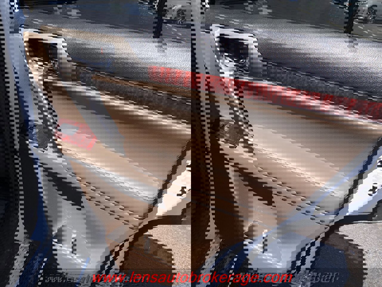 Used 2016 Lexus GX 460 w/ Premium Package image 19