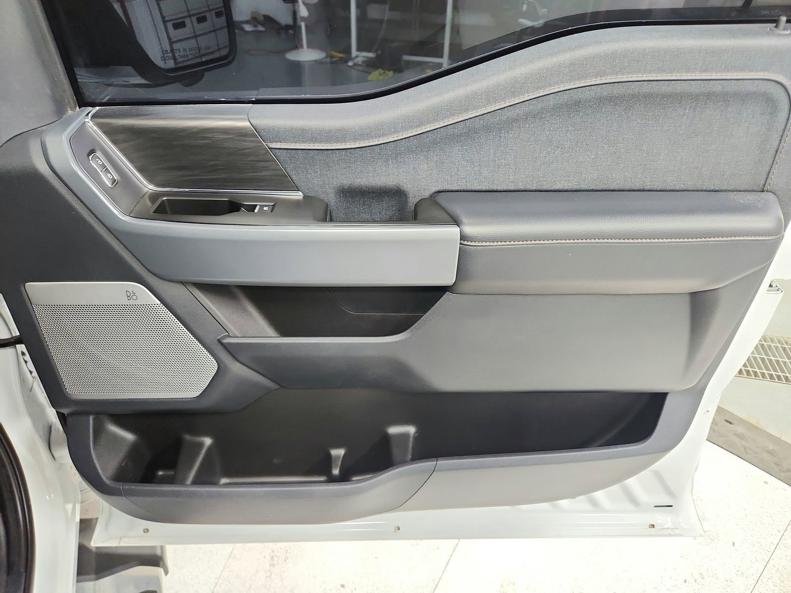 Used 2024 Ford F150 Lariat w/ Tow/Haul Package image 41