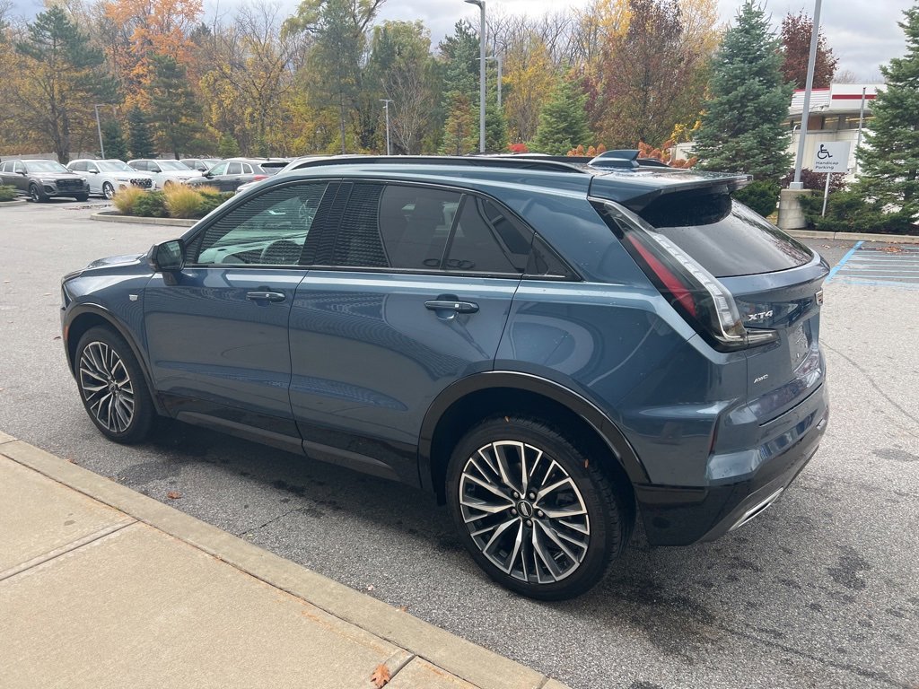 Used 2025 Cadillac XT4 Sport image 39