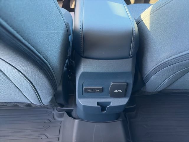 New 2025 Ford Maverick XLT w/ XLT Luxury Package AWD/4WD image 13