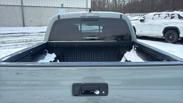 Used 2023 Toyota Tacoma TRD Sport w/ Technology Package image 35