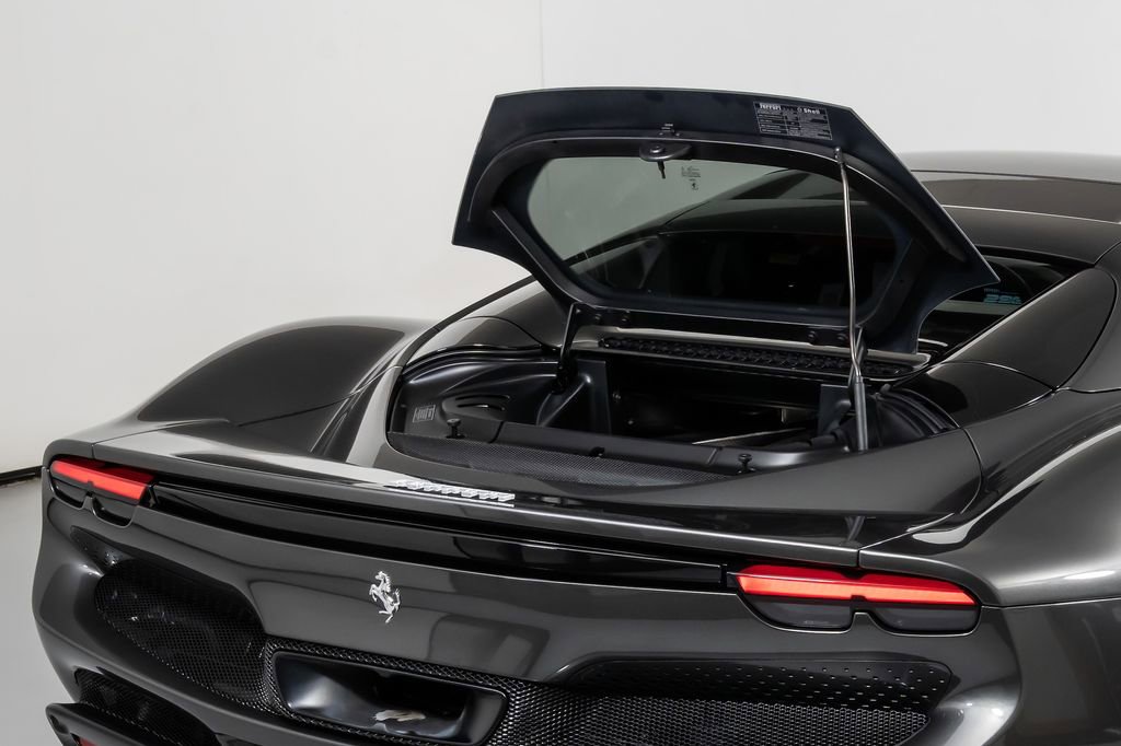 Used 2023 Ferrari 296 GTS Spider image 17