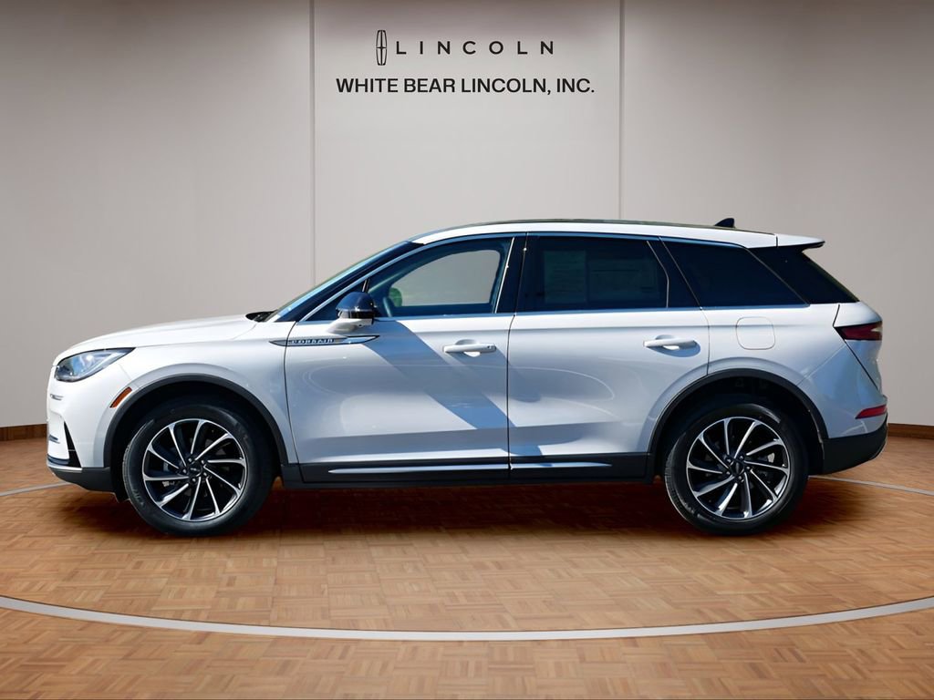 Certified 2023 Lincoln Corsair AWD w/ Equipment Group 101A image 8