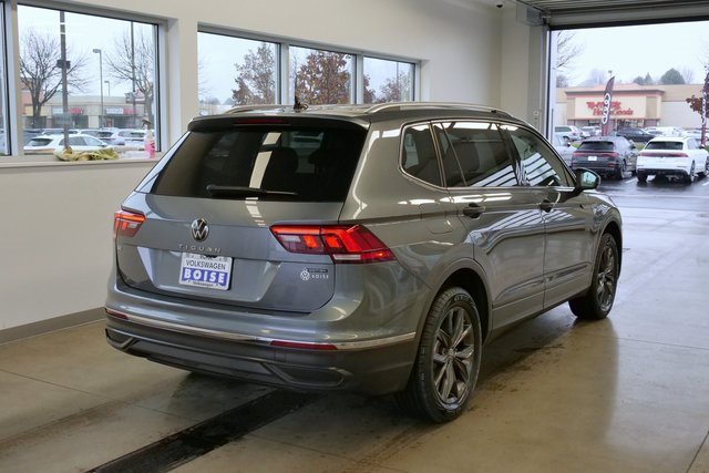 Used 2022 Volkswagen Tiguan SE image 6