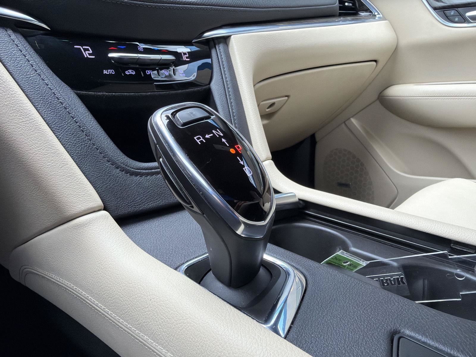 Used 2019 Cadillac XT5 FWD image 29