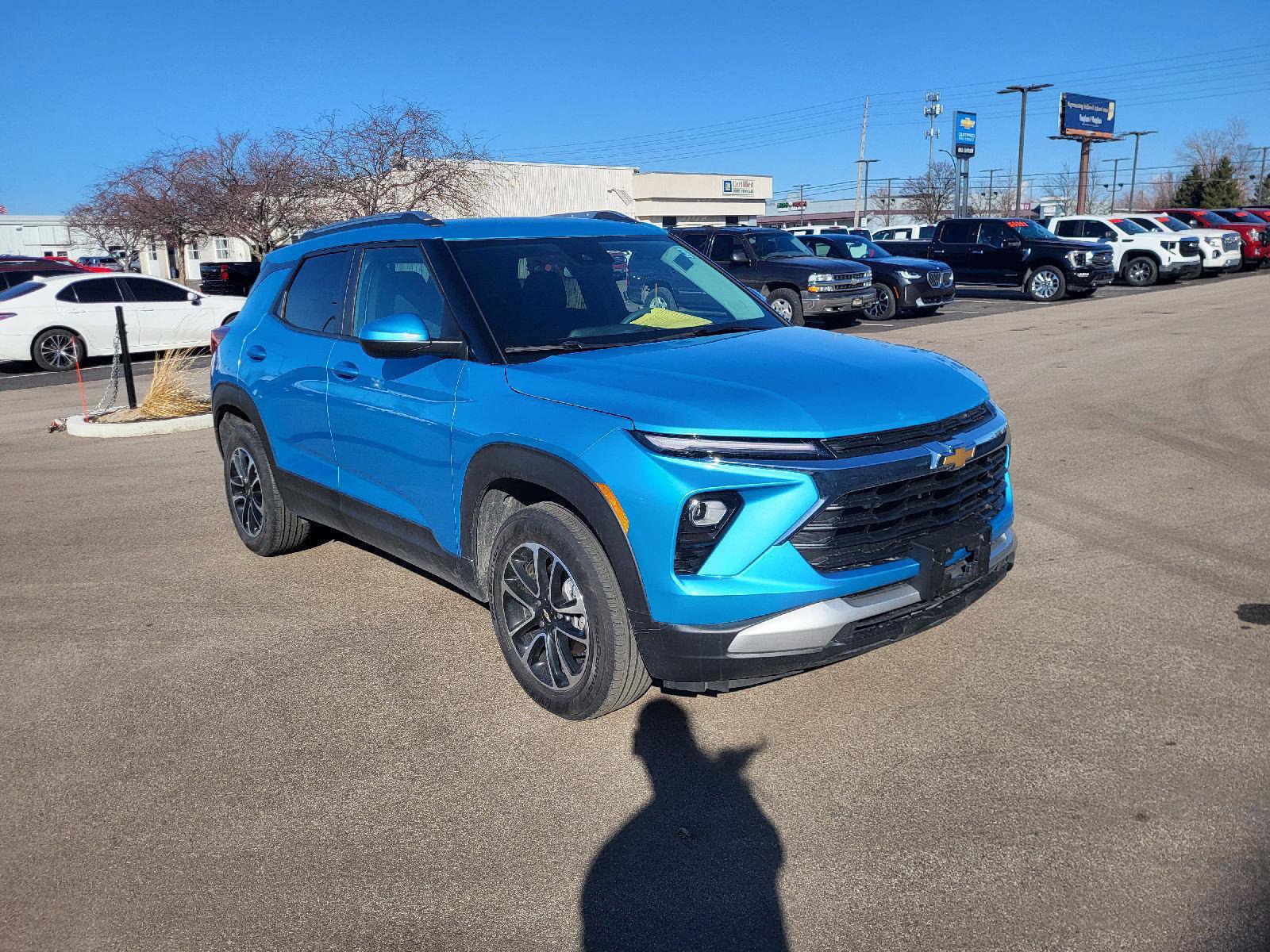 Used 2025 Chevrolet TrailBlazer LT image 1