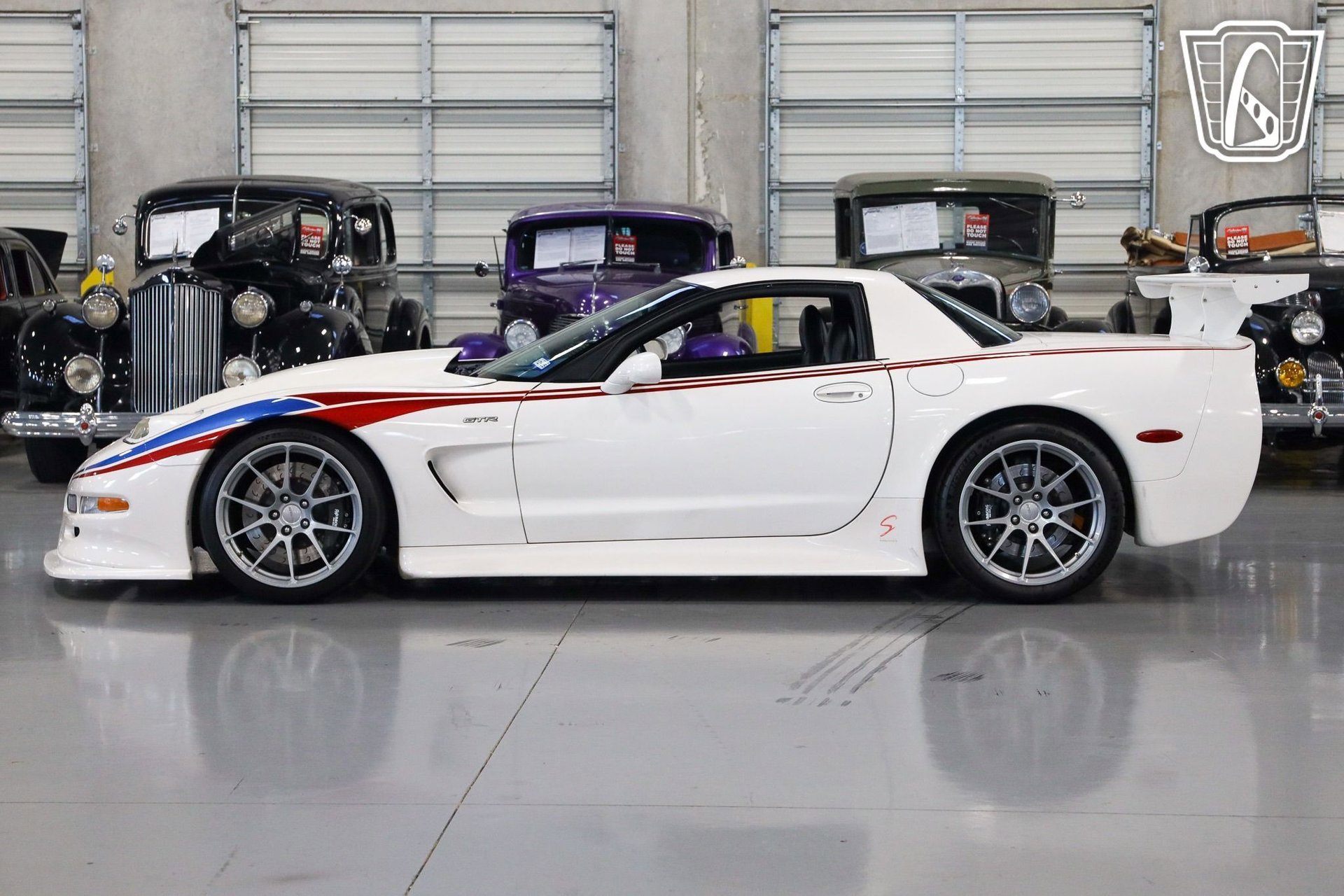 Used 2002 Chevrolet Corvette Z06 w/ Memory Pkg RWD image 11
