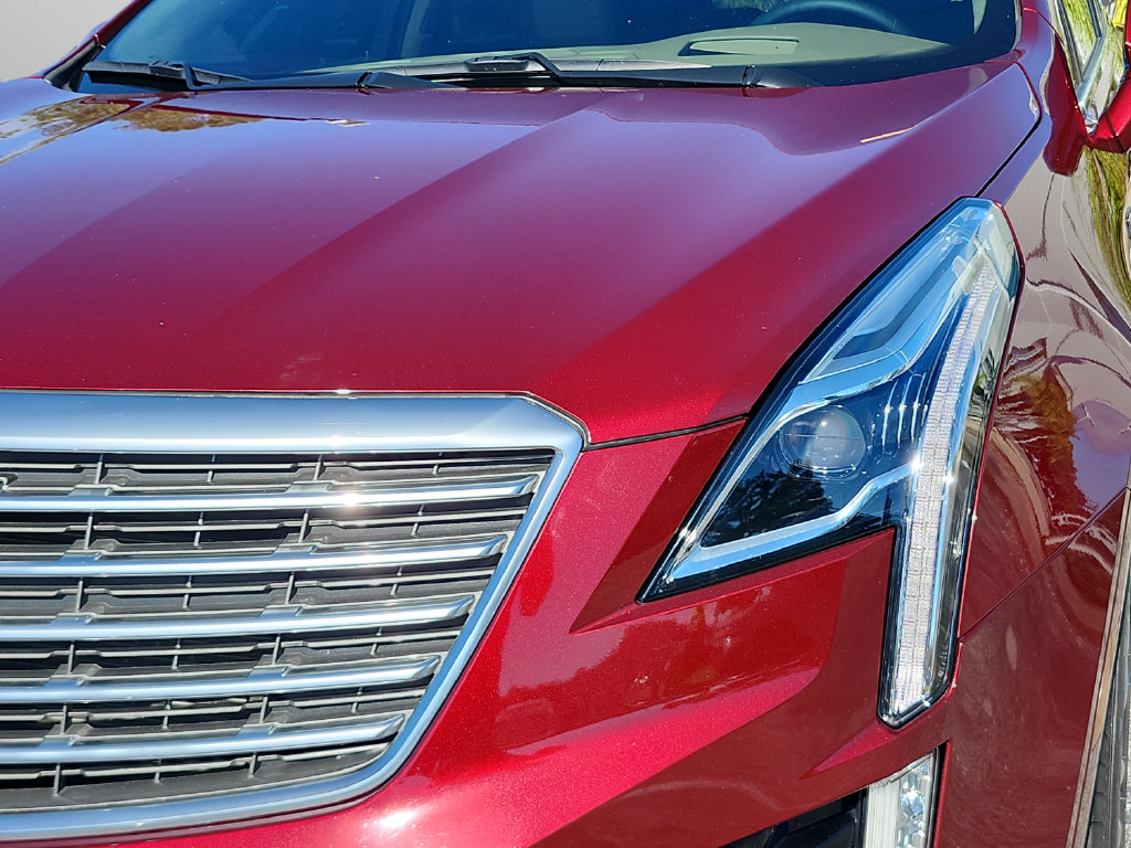 Used 2017 Cadillac XT5 Platinum AWD/4WD image 14
