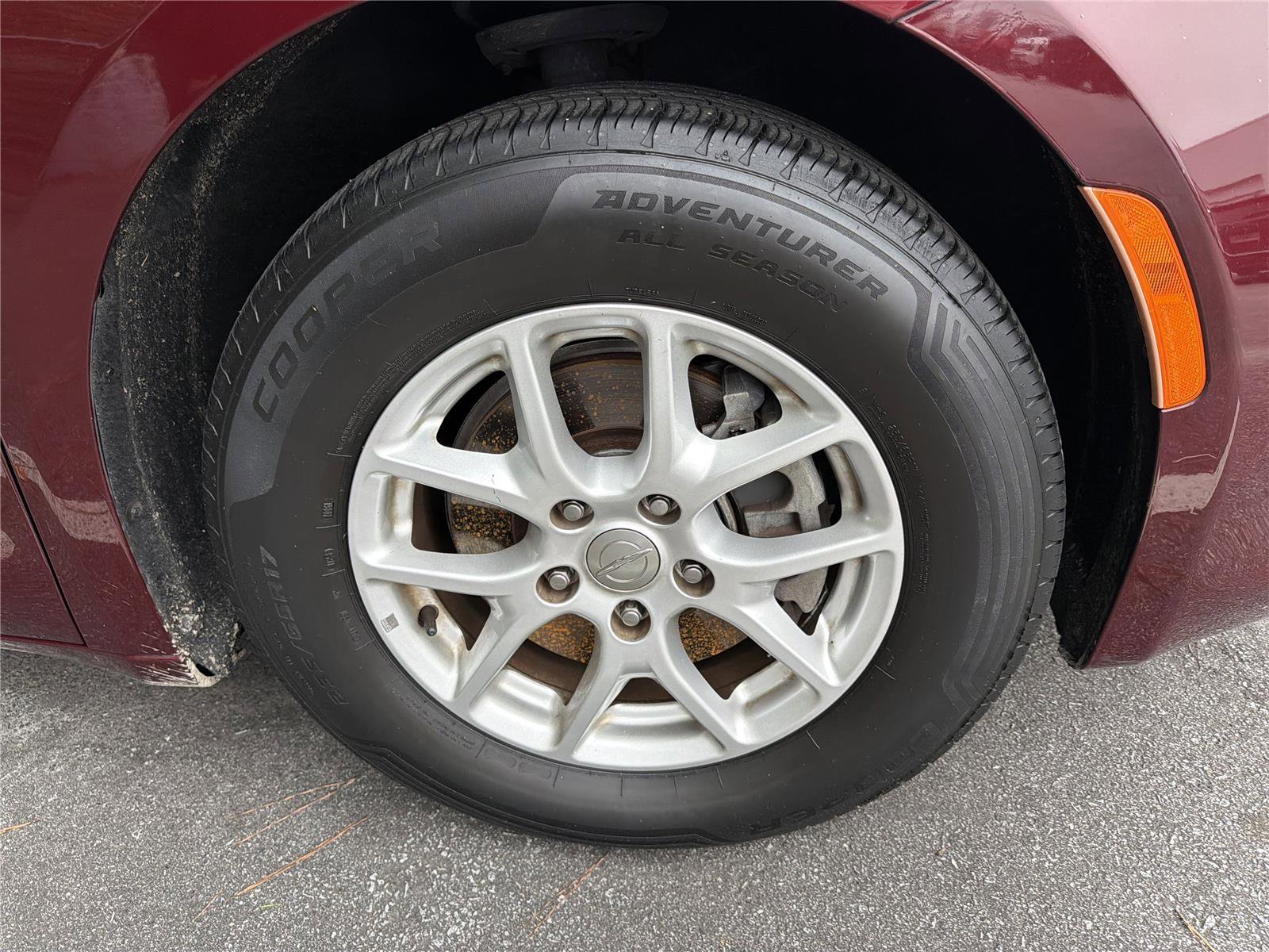 Used 2020 Chrysler Voyager Lxi FWD image 8
