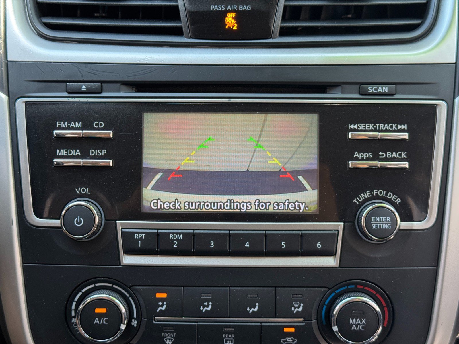 Used 2016 Nissan Altima 2.5 SR w/ LED Appearance Package FWD image 24