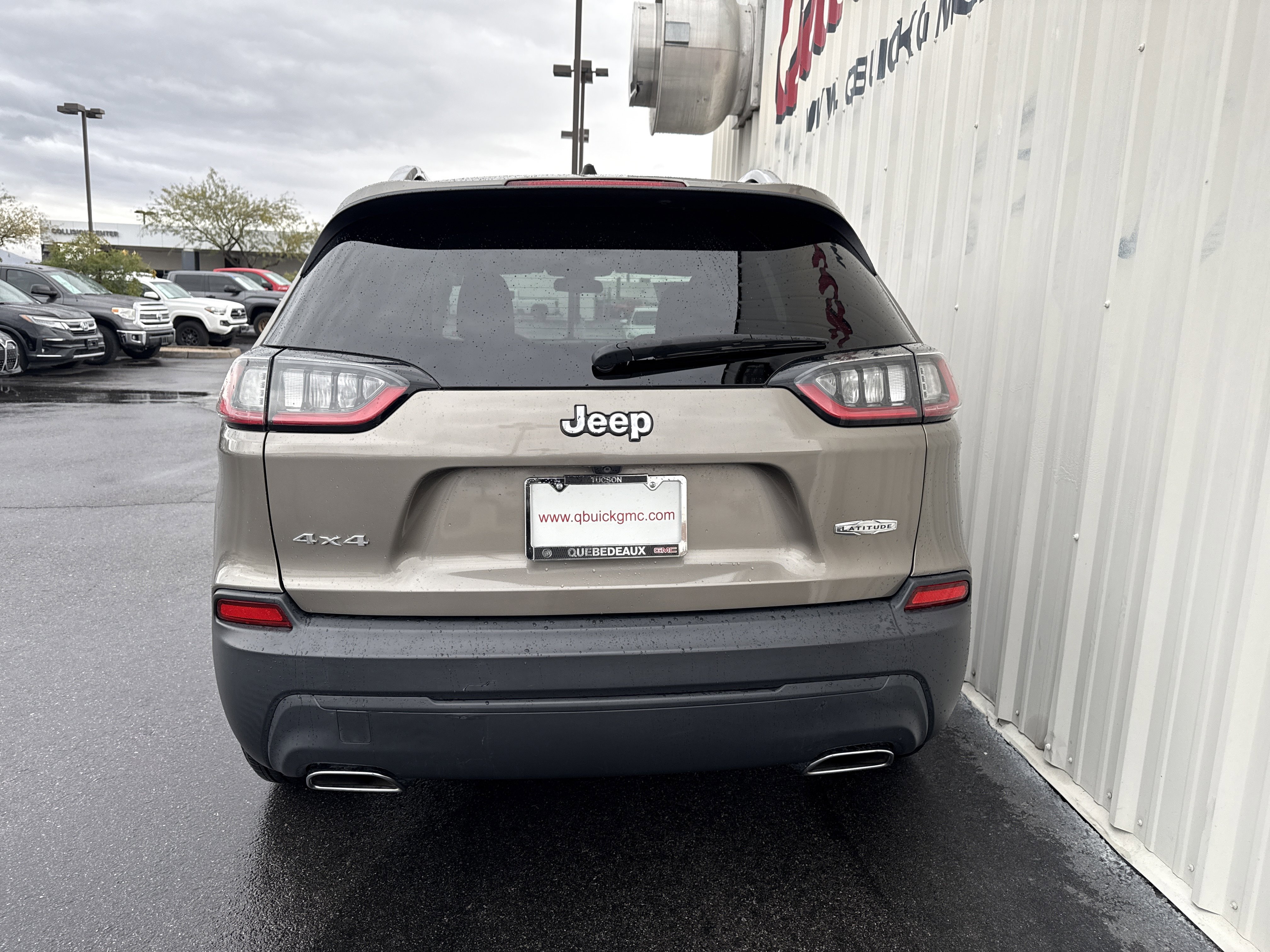 Used 2019 Jeep Cherokee Latitude w/ Popular Appearance Group image 9