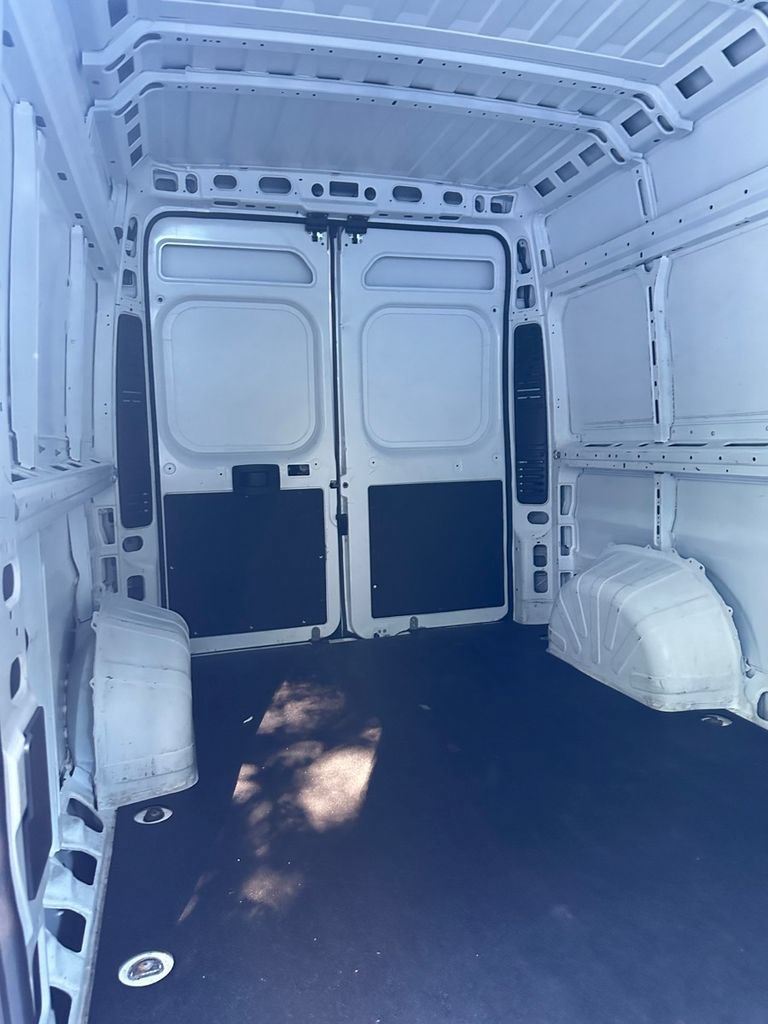 Used 2023 RAM ProMaster 2500 FWD image 14