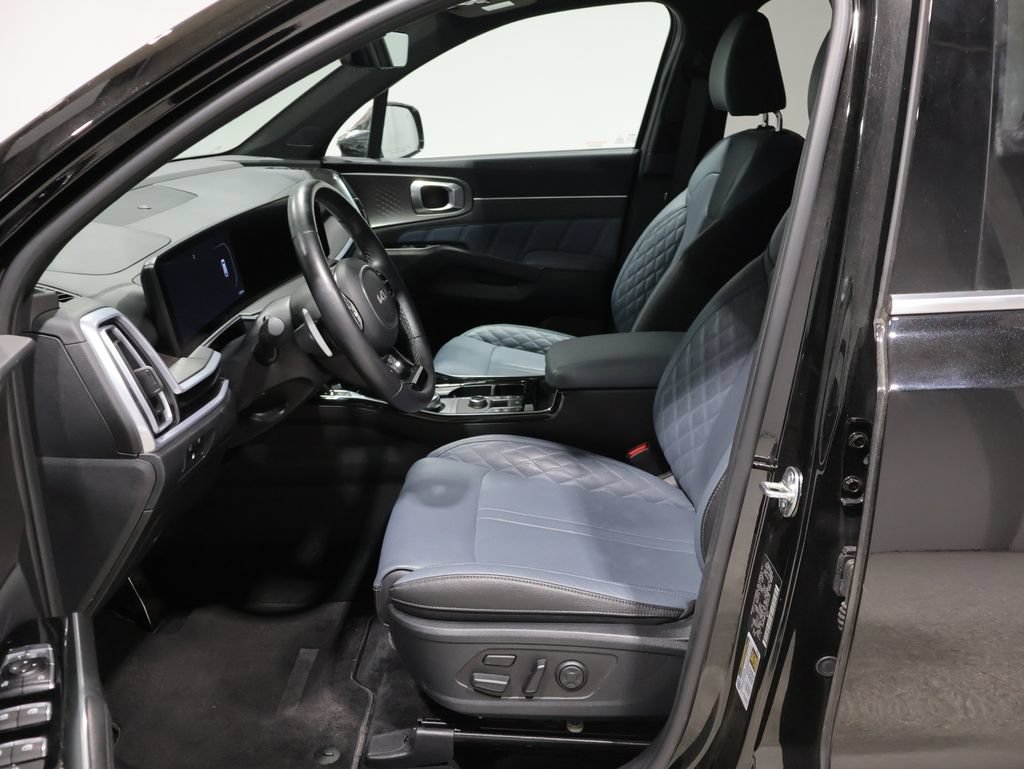 Used 2025 Kia Sorento SX Prestige AWD/4WD image 10