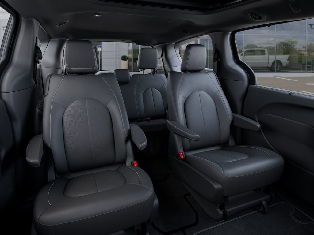 New 2026 Chrysler Pacifica Select AWD/4WD image 16
