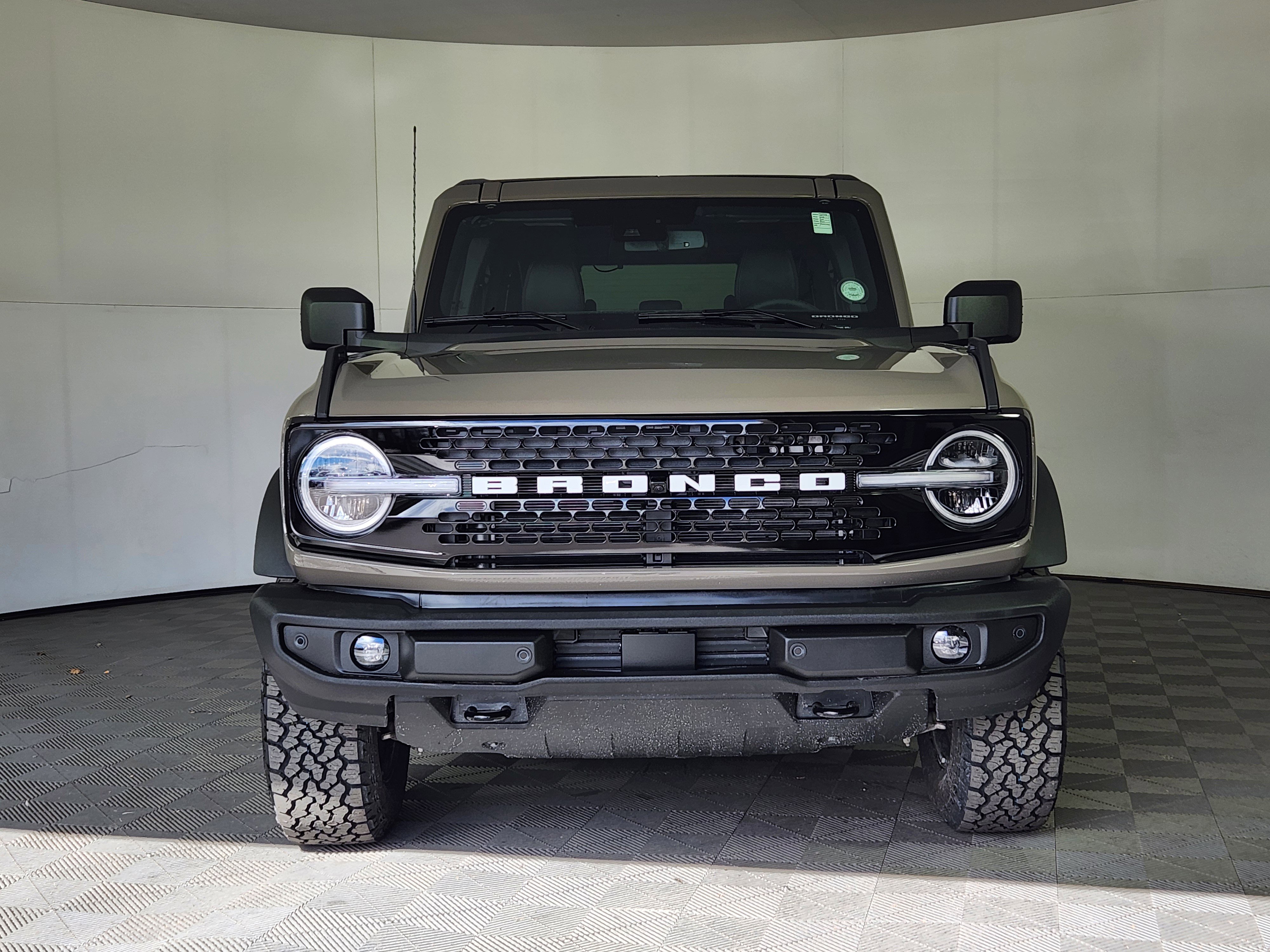 New 2026 Ford Bronco Outer Banks image 2