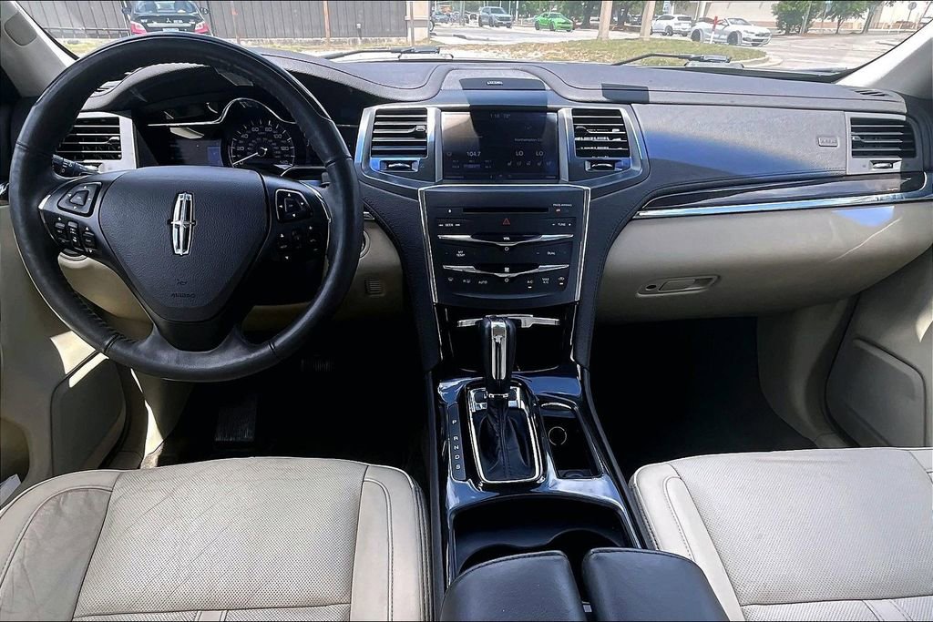 Used 2013 Lincoln MKS FWD image 7