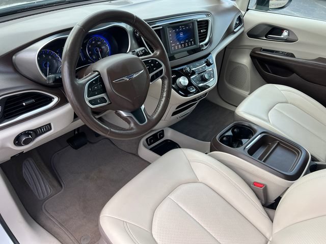 Used 2021 Chrysler Voyager Lxi w/ Cold Weather Group FWD image 29
