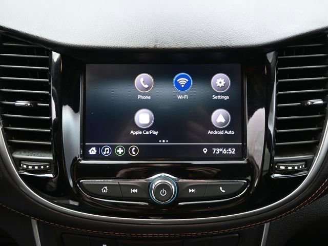 Used 2021 Chevrolet Trax LT w/ Sport Edition image 9