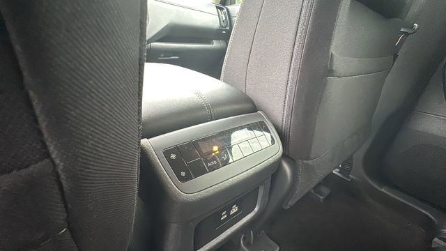 Used 2025 Nissan Pathfinder SV AWD/4WD image 24