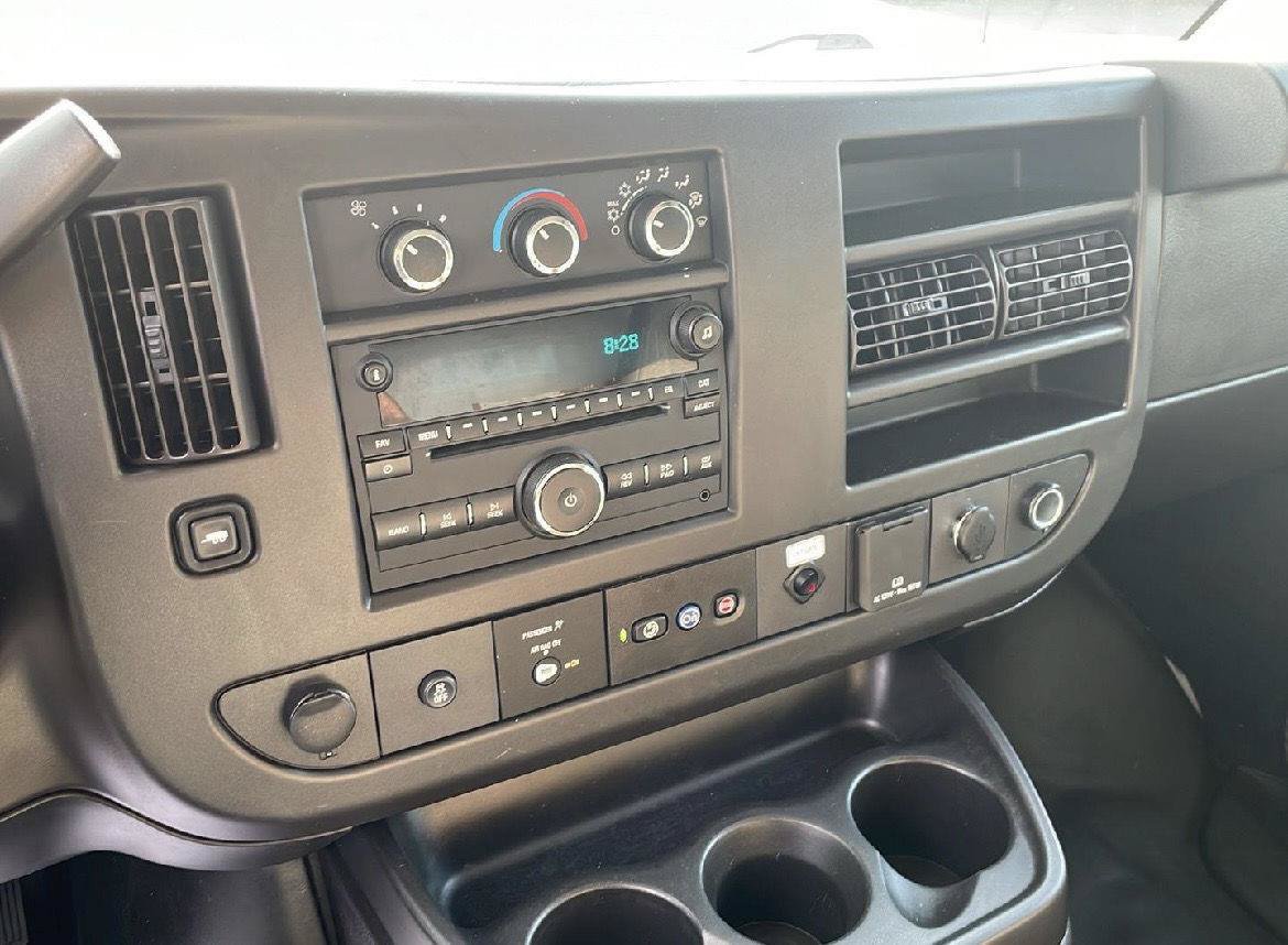 Used 2021 Chevrolet Express 4500 Extended w/ Power Convenience Package RWD image 20