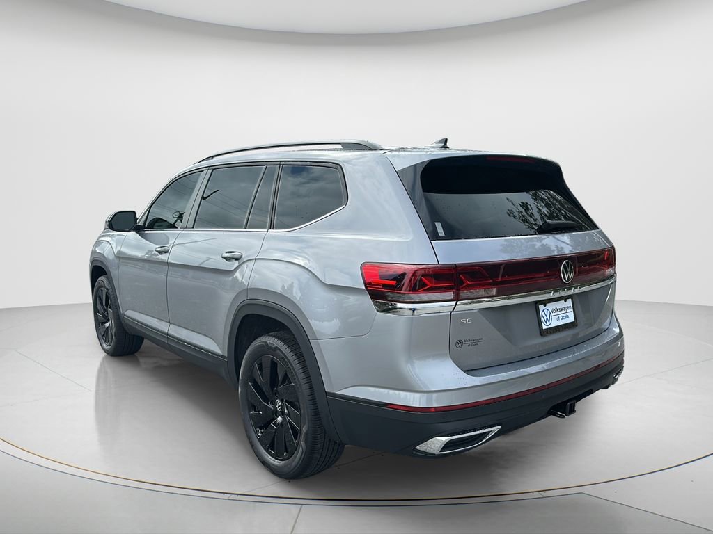 New 2026 Volkswagen Atlas SE FWD image 2
