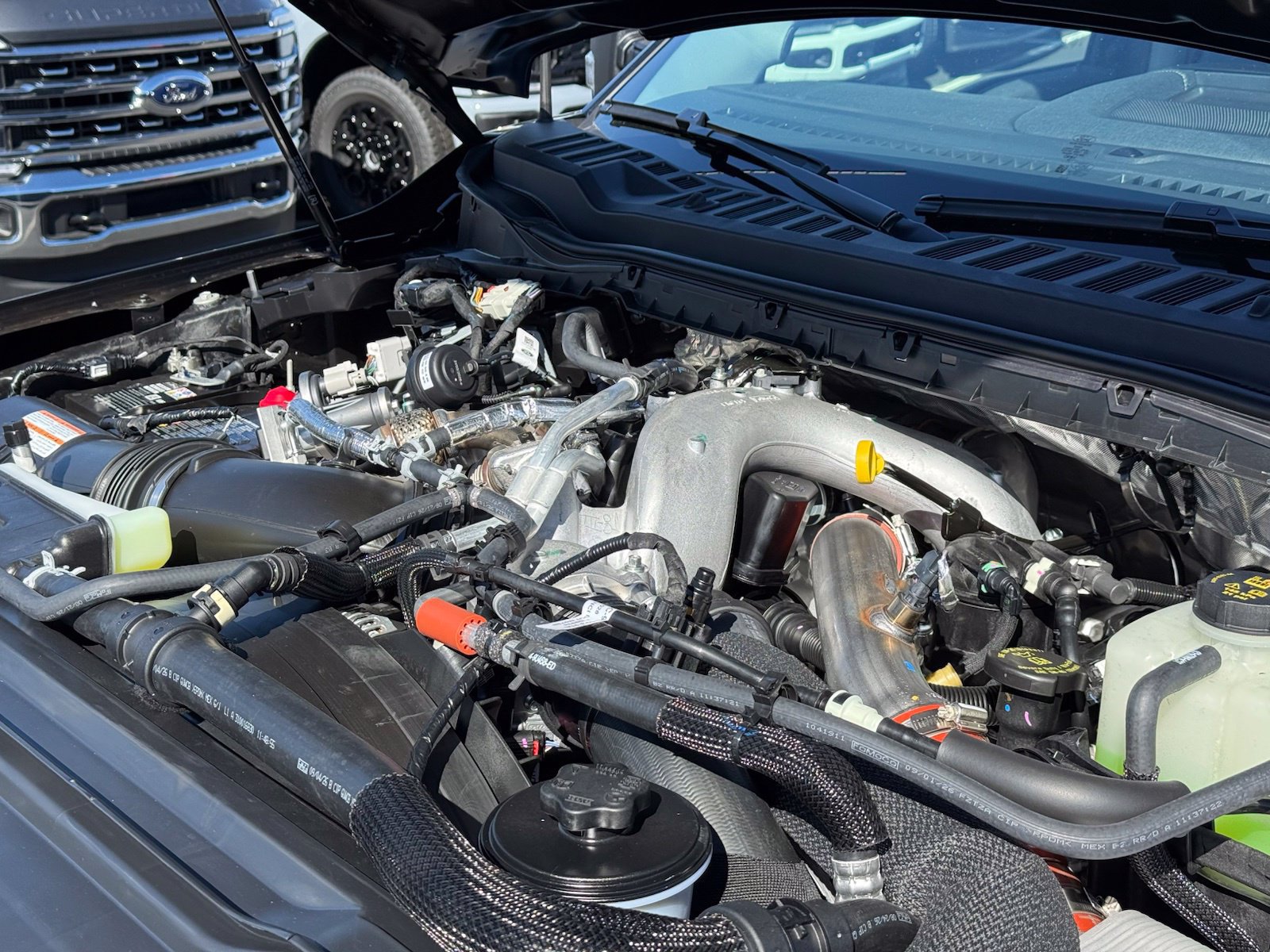 New 2027 Ford F350 Lariat w/ Black Appearance Package AWD/4WD image 43