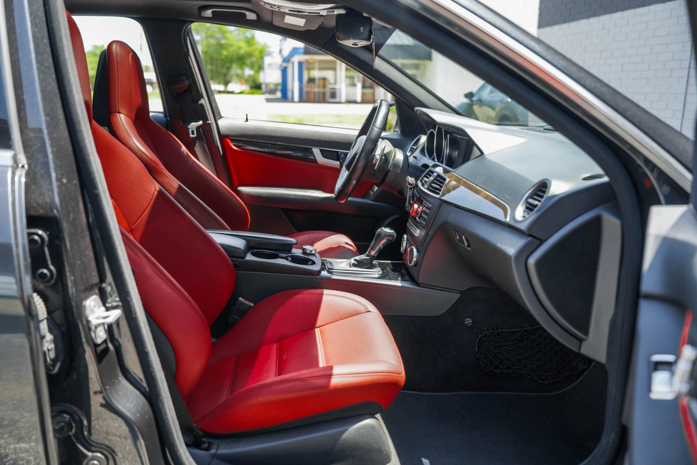 Used 2012 Mercedes-Benz C 63 AMG Sedan image 28