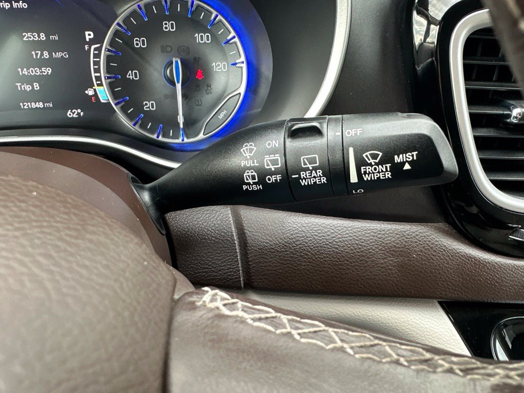 Used 2020 Chrysler Pacifica Touring-L Plus FWD image 43