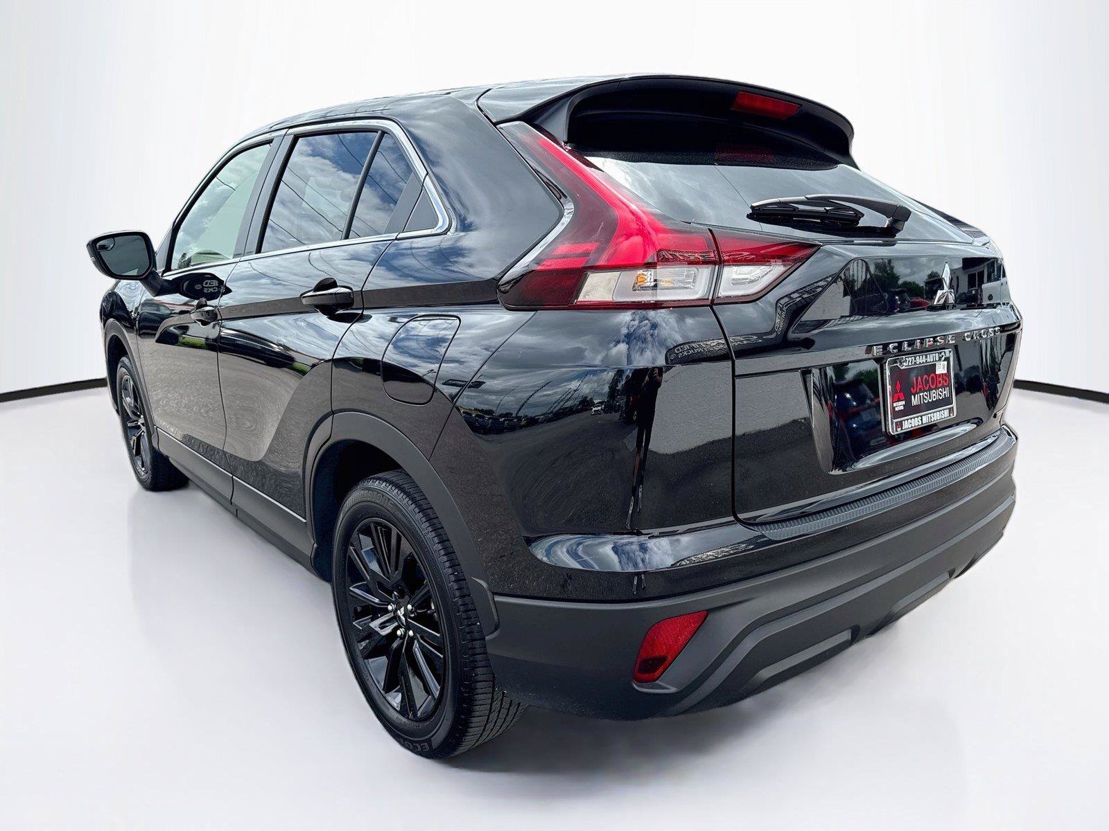 Used 2026 Mitsubishi Eclipse Cross Ralliart AWD/4WD image 3