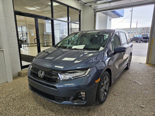 New 2026 Honda Odyssey Touring image 5