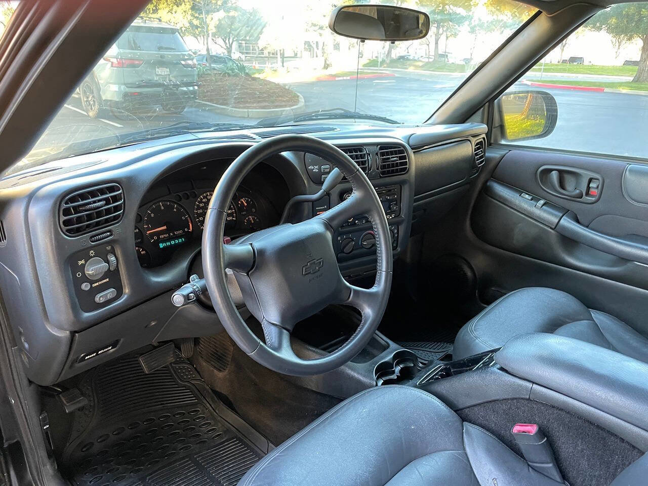 Used 2003 Chevrolet S10 Pickup LS w/ LS Preferred Equipment Group image 18