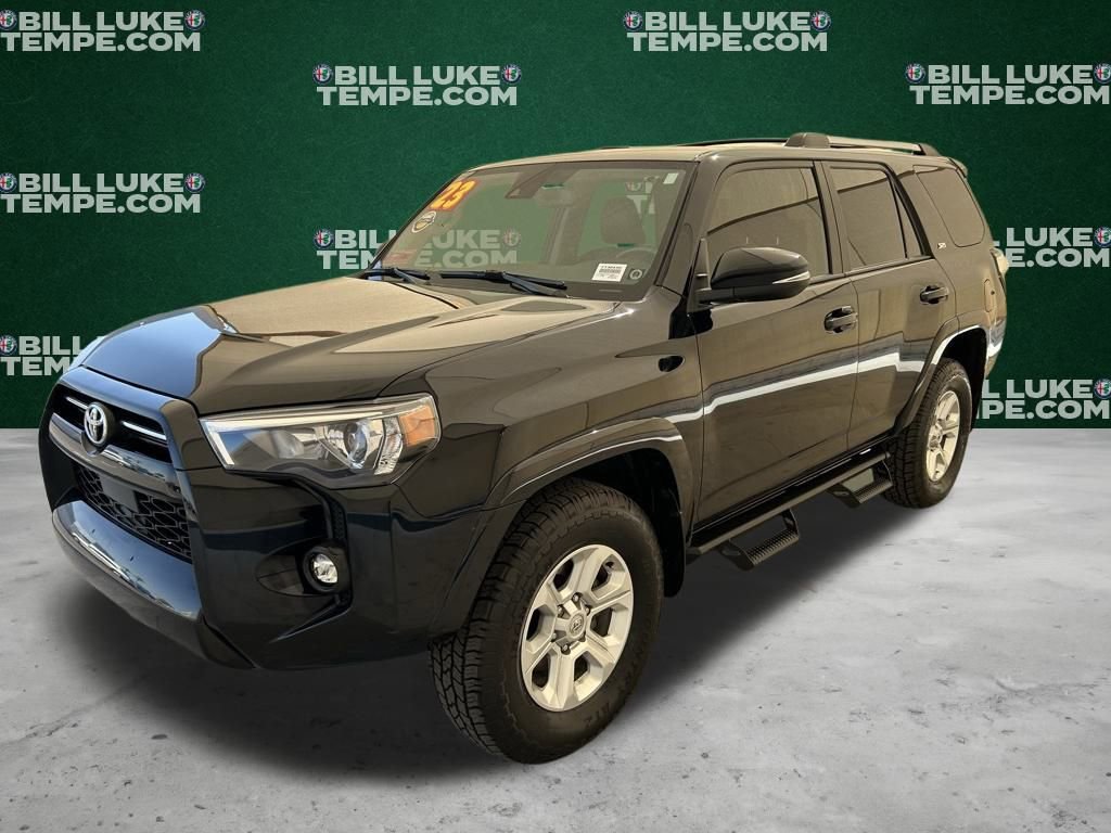 Used 2023 Toyota 4Runner SR5 Premium image 3