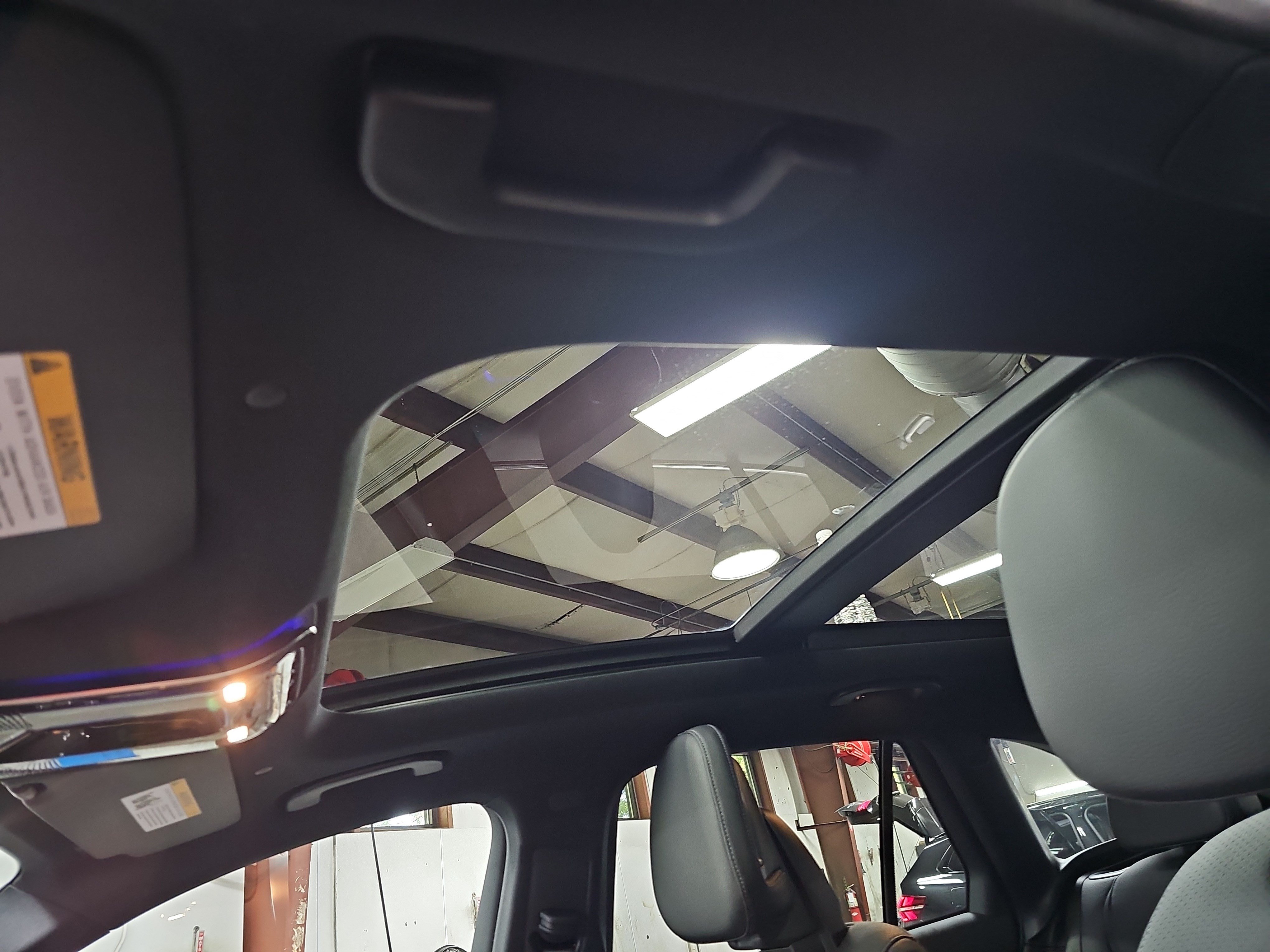 Used 2026 Mercedes-Benz GLC 300 image 31