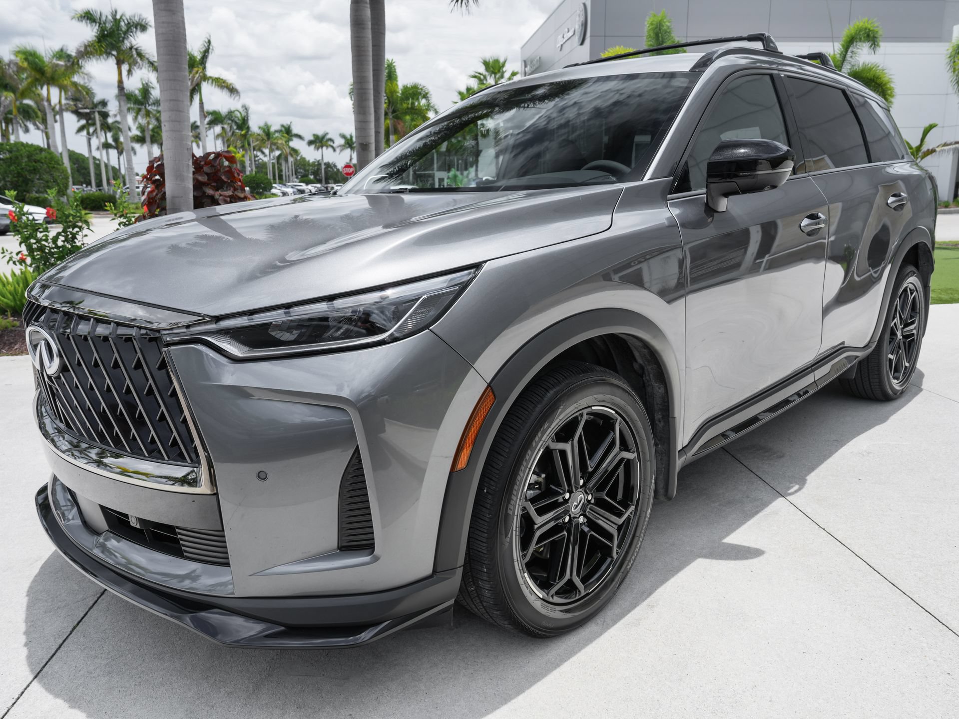 Certified 2026 INFINITI QX60 Sport w/ Dark Cargo Package AWD/4WD image 6