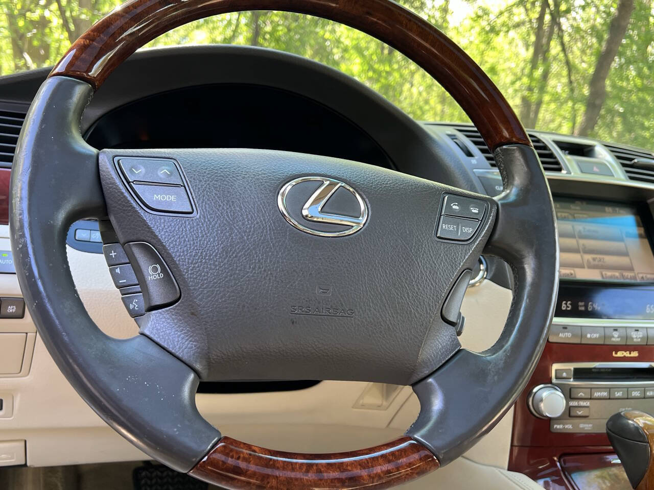 Used 2012 Lexus LS 460 AWD w/ Luxury Value Edition image 29
