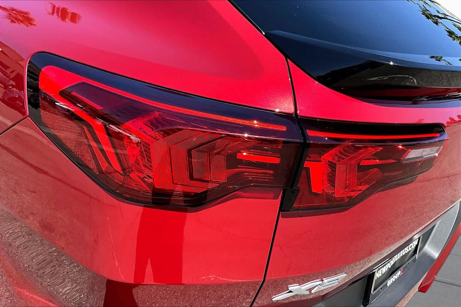 Used 2025 BMW X2 xDrive28i w/ Premium Package AWD/4WD image 27