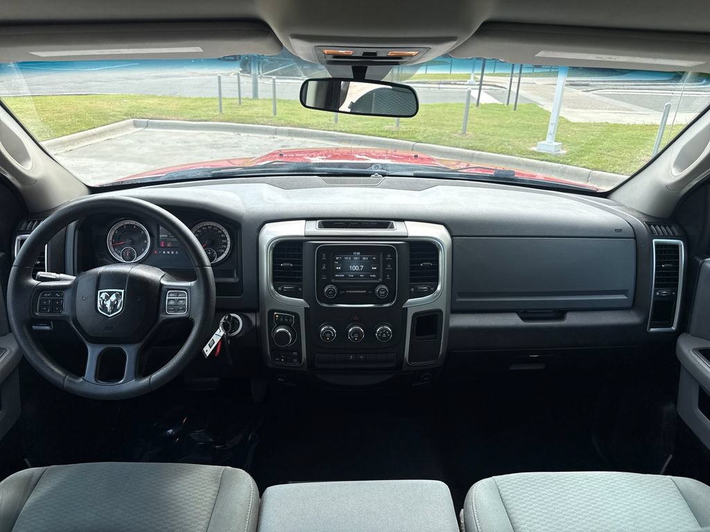 Used 2019 RAM 1500 Classic SLT AWD/4WD image 16