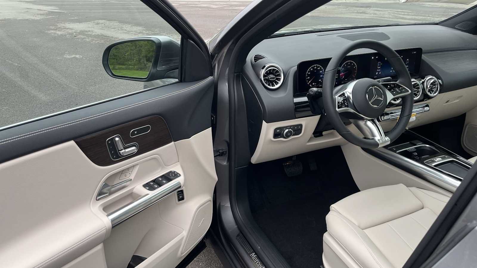 New 2026 Mercedes-Benz GLA 250 4MATIC image 15