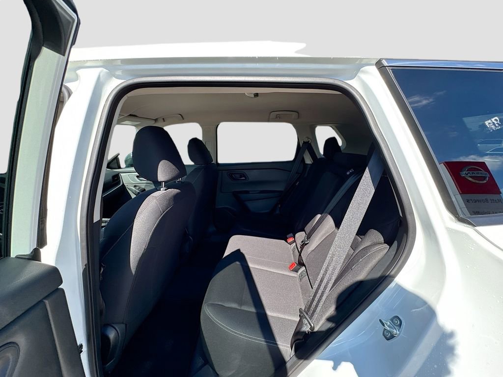 Certified 2026 Nissan Rogue S FWD image 23