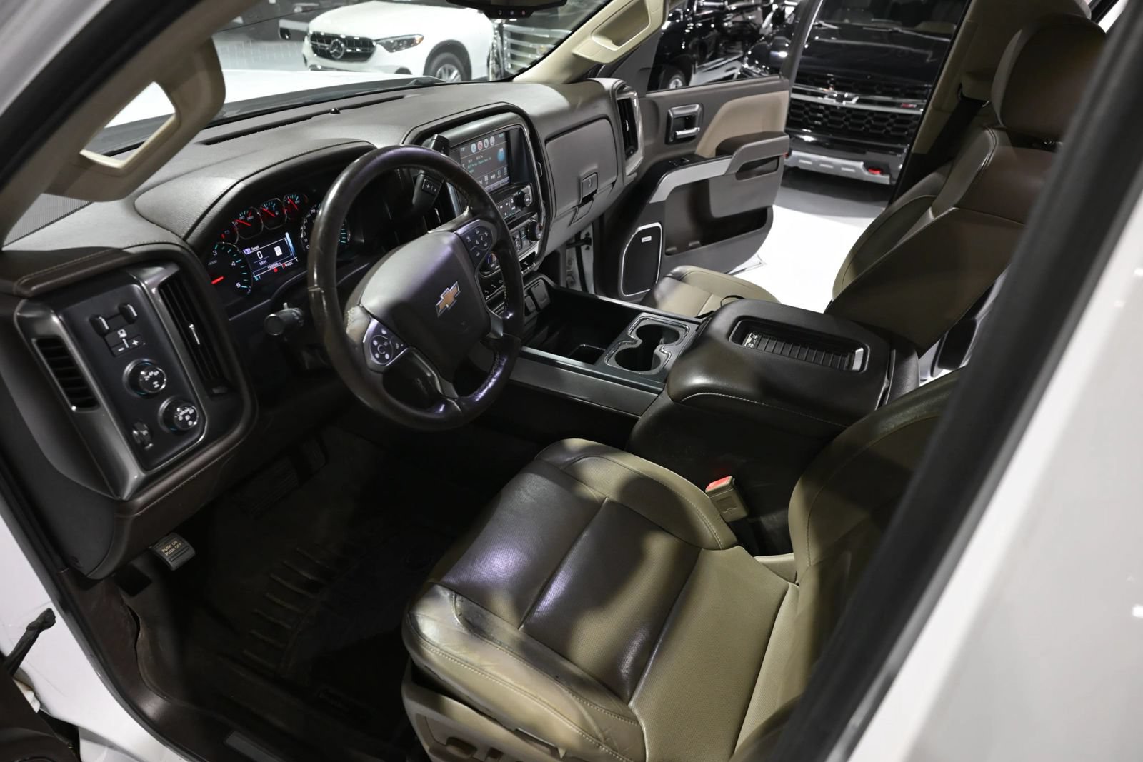 Used 2019 Chevrolet Silverado 2500 LTZ w/ Duramax Plus Package AWD/4WD image 18