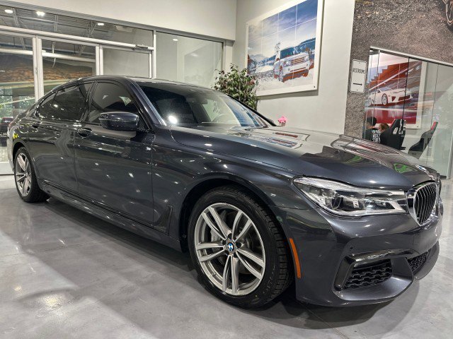Used 2018 BMW 750i RWD image 19