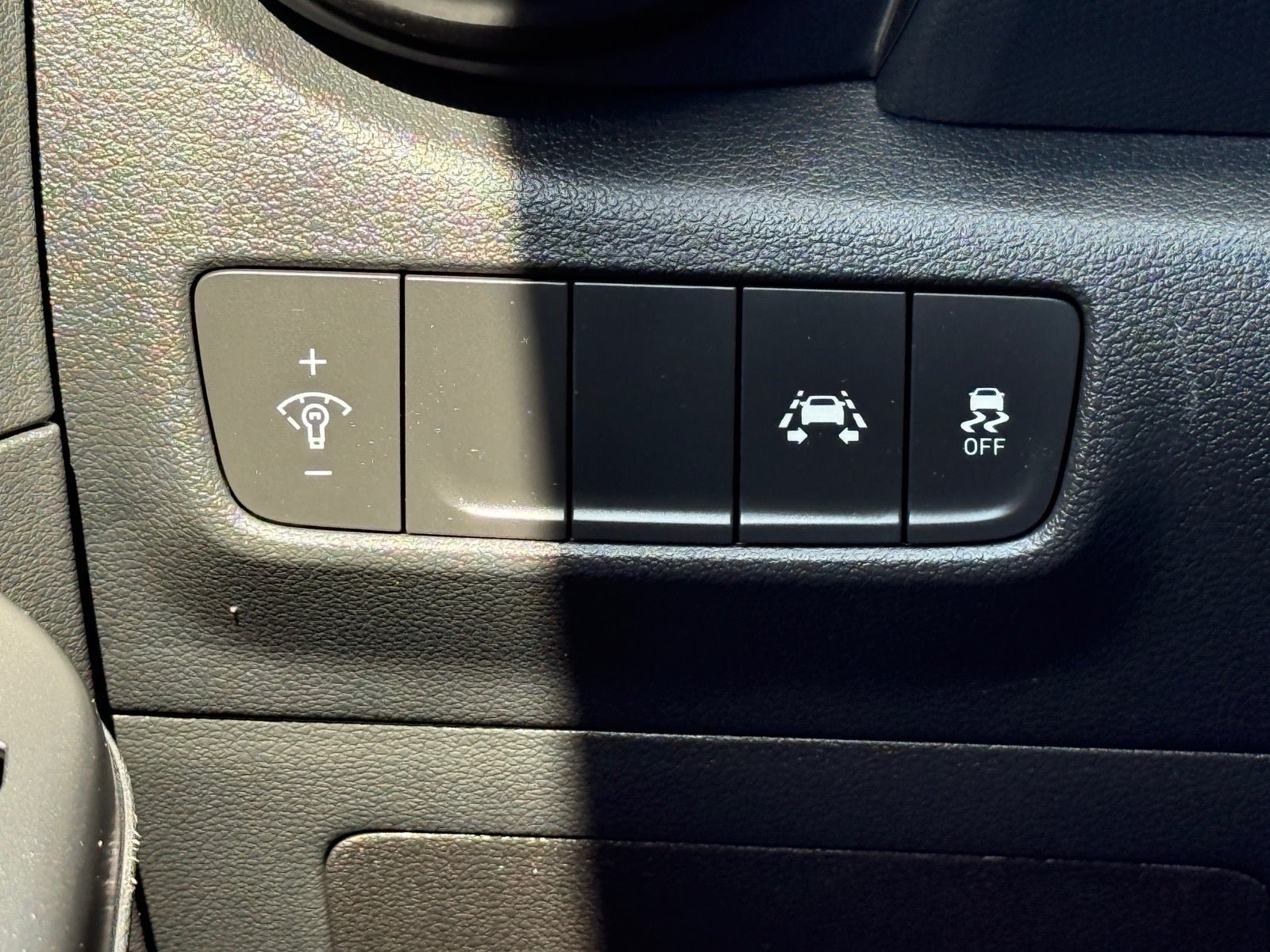 Used 2021 Hyundai Kona SE AWD/4WD image 18